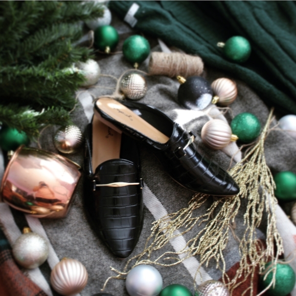 Price firm!The April// black croc print mule flat - Picture 8 of 8